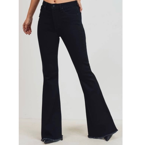 Just Black Denim - 🎉HP🎉Just Black Perfect Pair Bell Bottom Jeans